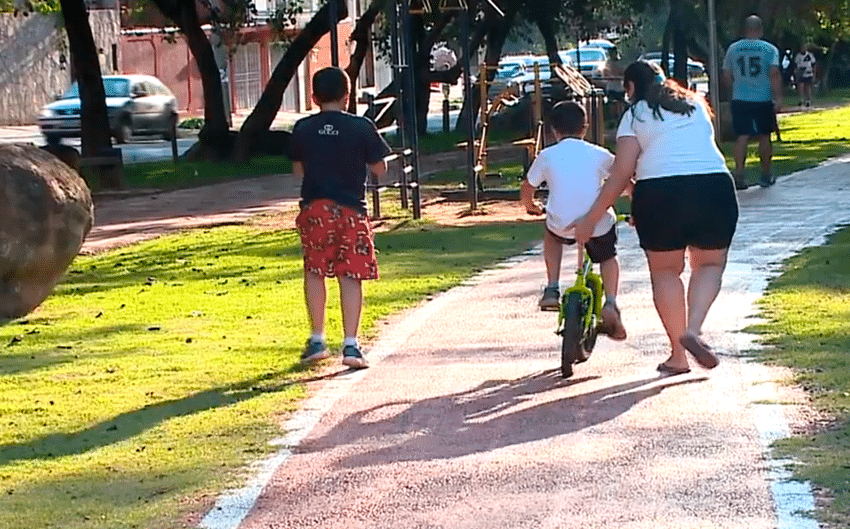 Esporte e lazer em parque de Várzea Paulista