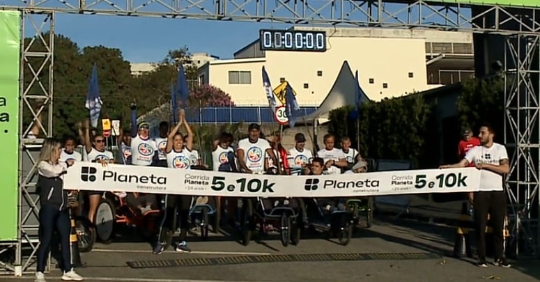 corrida solid&aacute;ria