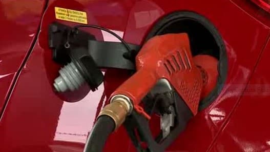 Petrobras anuncia reajuste na gasolina A; impacto nas bombas deve ser de at&eacute; R$ 0,03 por litro