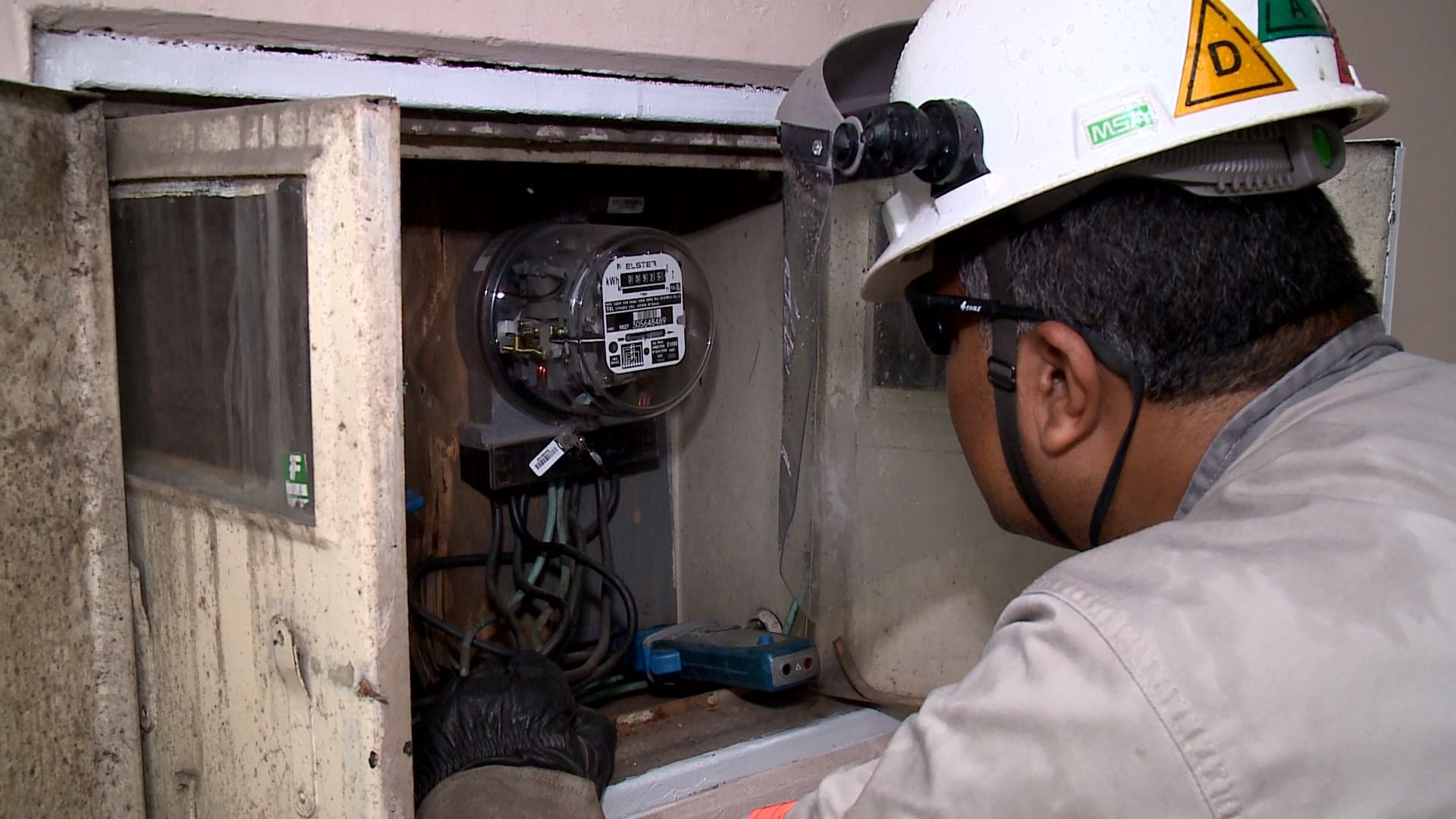 mais-de-6-mil-ligacoes-clandestinas-de-energia-sao-identificadas-em-sorocaba-e-jundiai-em-2022