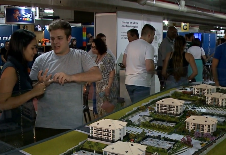 feira jundia&iacute;