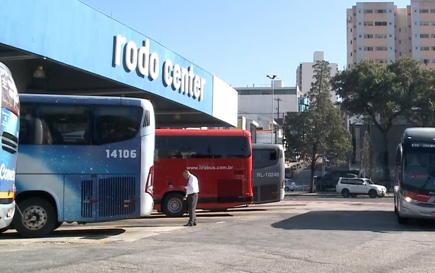 passar rodovi&aacute;ria