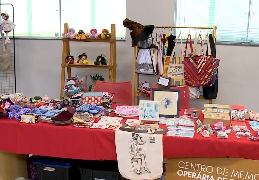 feira liter&aacute;ria