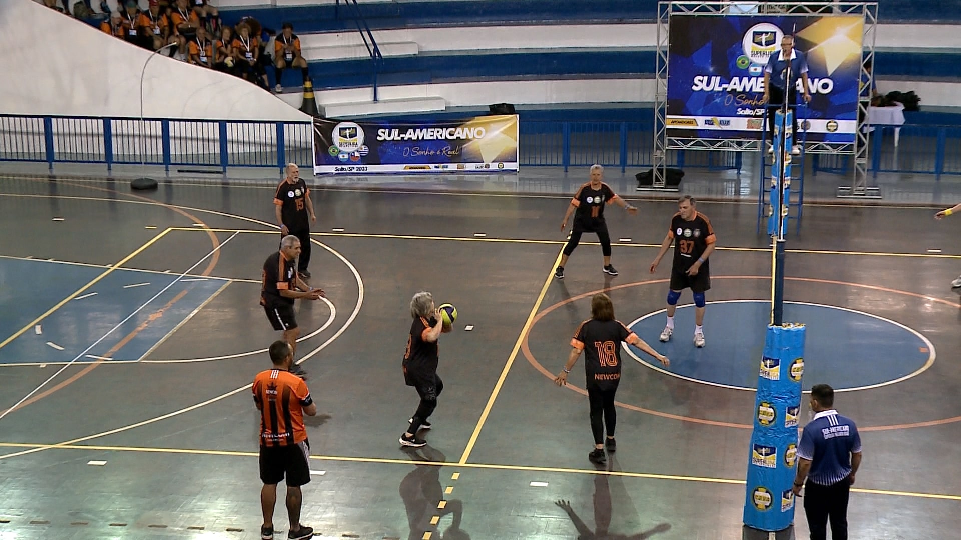 salto-sedia-1&ordm;-campeonato-sul-americano-de-volei-da-melhor-idade