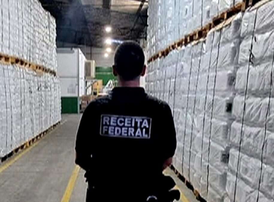Operação contra sonegação fiscal cumpre mandados em cidades da região