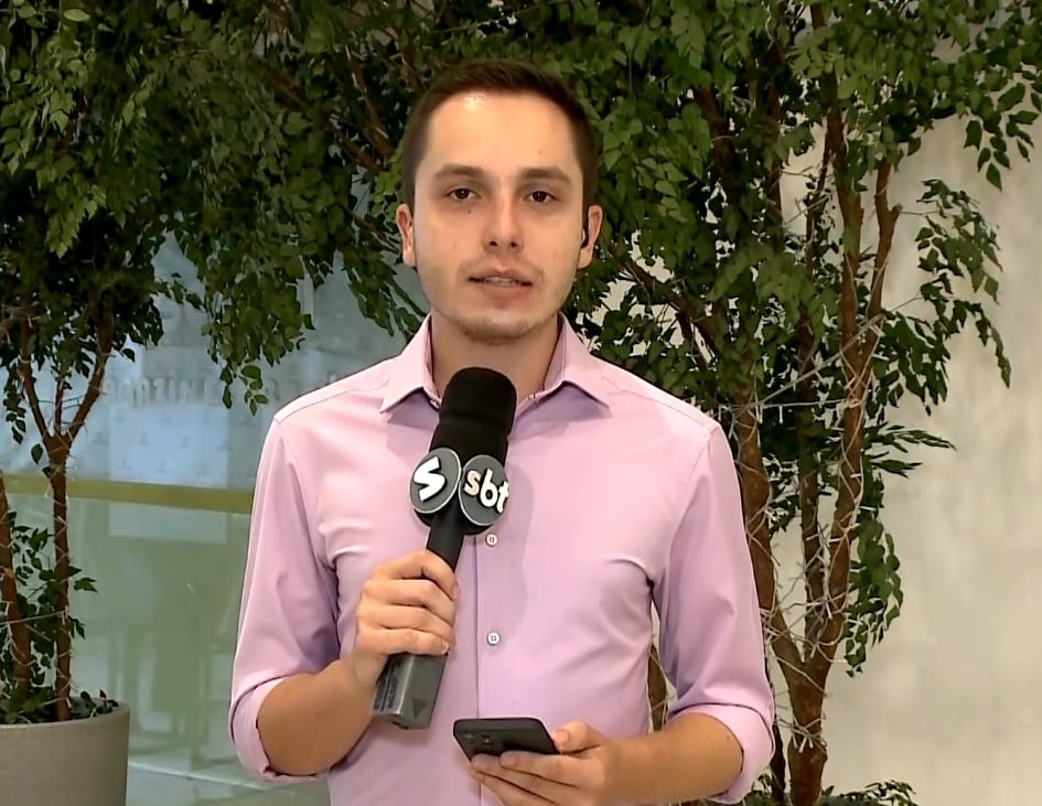 Rep&oacute;rter Luis Negrelli falando sobre o caso.