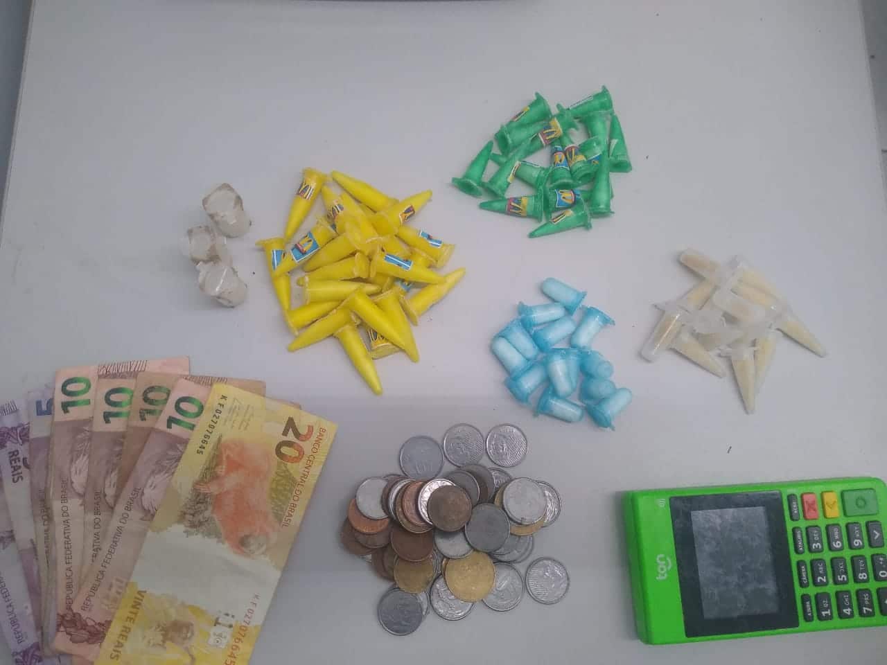 Adolescente &eacute; detido ap&oacute;s vender drogas com maquininha de cart&atilde;o em Sorocaba