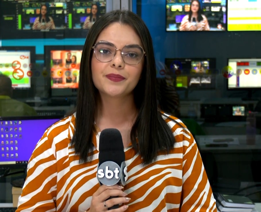 Rep&oacute;rter Fernanda Sena falando sobre o assunto.