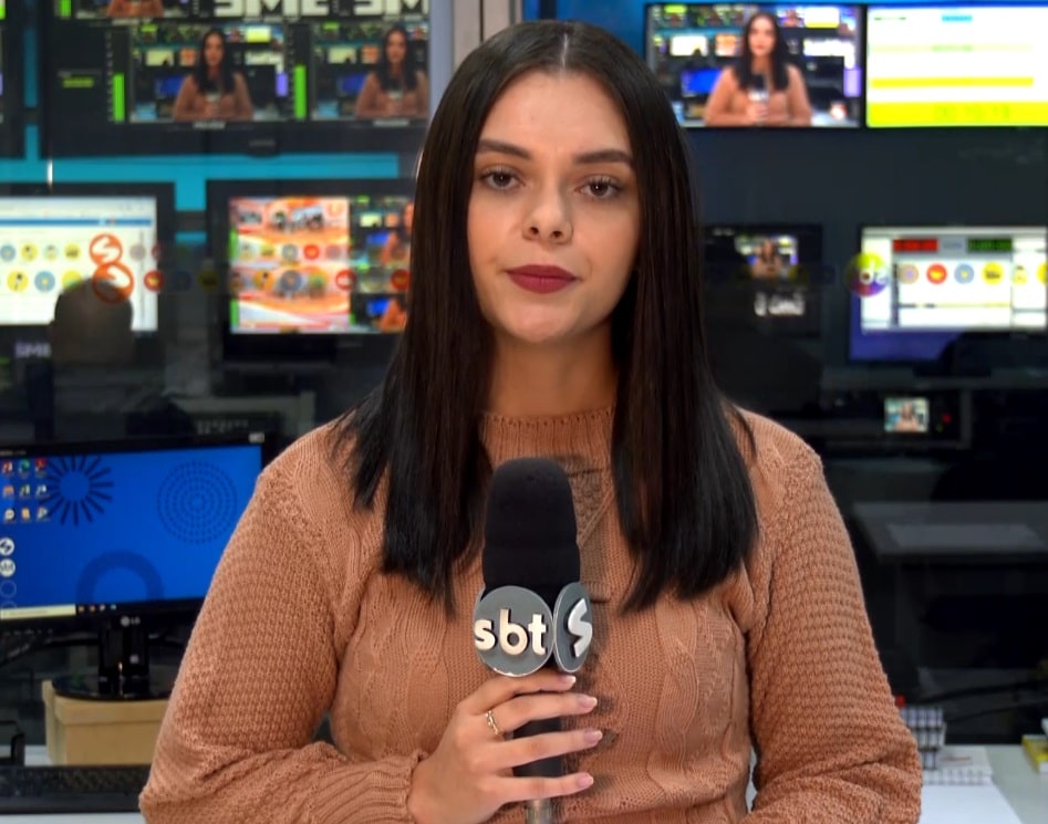 Rep&oacute;rter Fernanda Sena falando sobre o assunto.