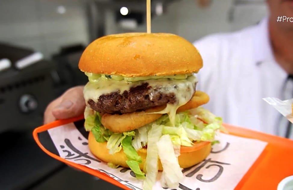 Lanche feito pelo restaurante Celso Burger.