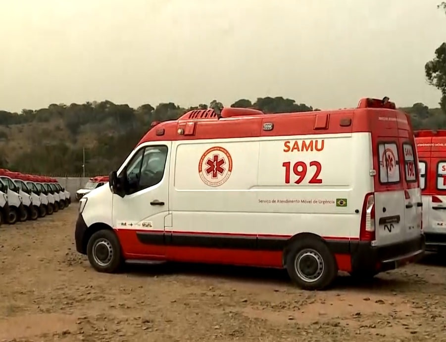 Ambul&acirc;ncia que foi entregue pelo presidente Lula.