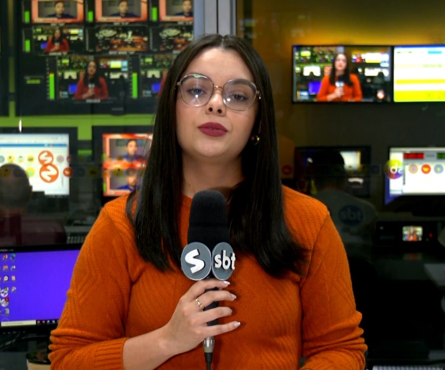 Rep&oacute;rter Fernanda Sena falando sobre a morte por meningite que aconteceu em Sorocaba.