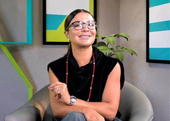 K&eacute;sia Kupper falando sobre como economizar ganhando pouco.
