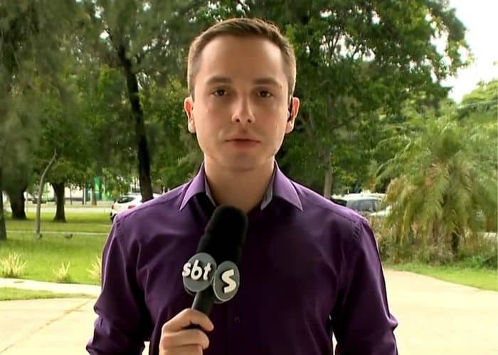 Rep&oacute;rter Luis Negrelli falando sobre o caso.