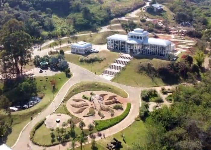 Vista a&eacute;rea do parque que far&aacute; a programa&ccedil;&atilde;o especial de f&eacute;rias.
