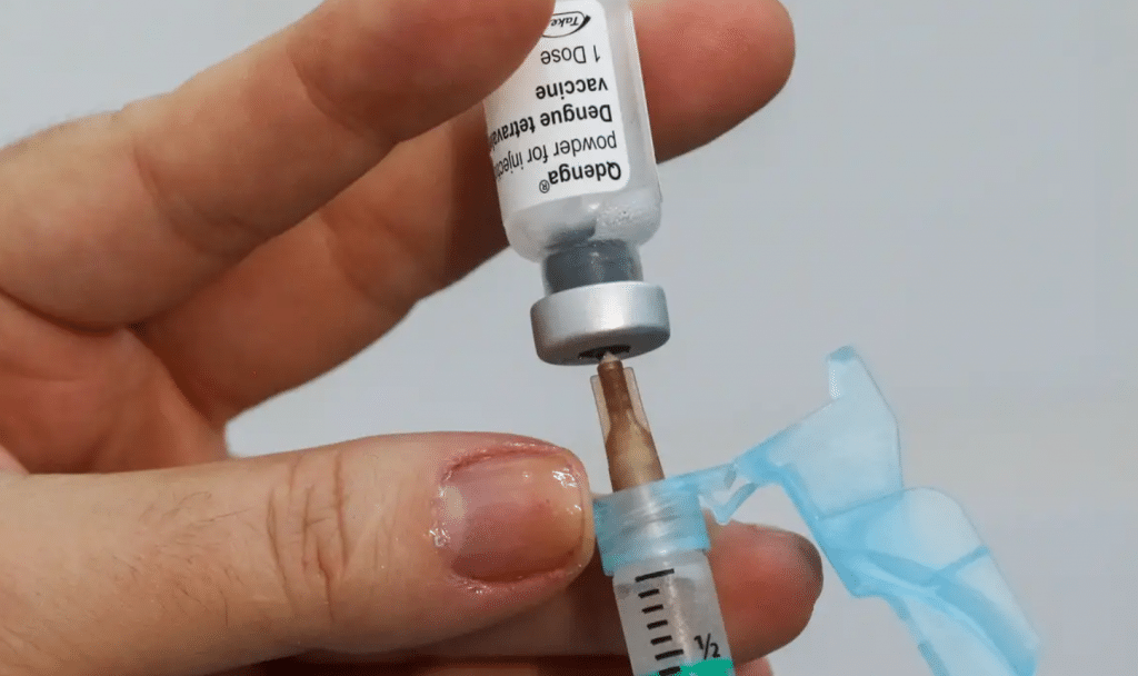 vacina contra dengue