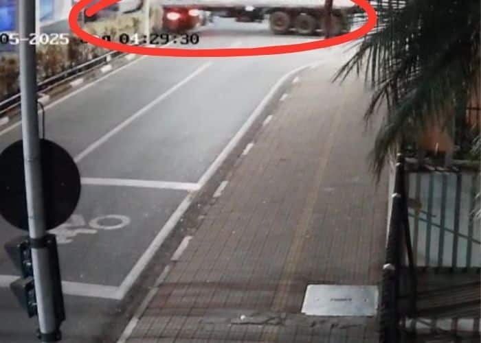 Imagens de c&acirc;mara de seguran&ccedil;a registraram o momento em que caminh&atilde;o destr&oacute;i frente de agencia banc&aacute;ria