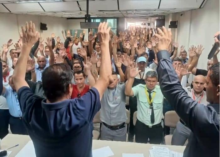 Trabalhadores em greve.
