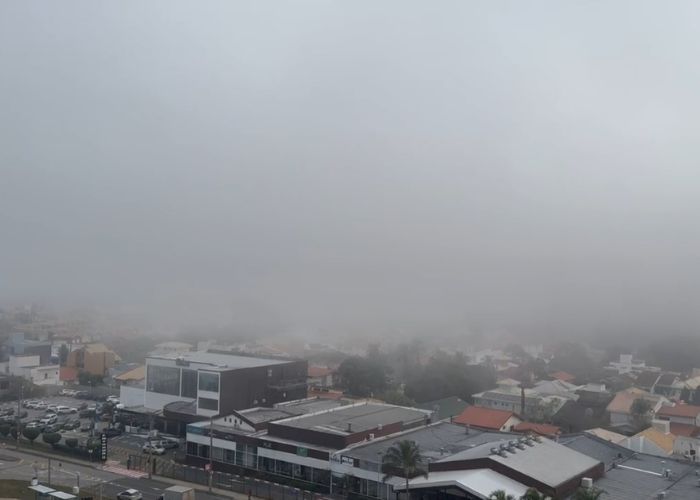Imagem de neblina na regi&atilde;o de Sorocaba