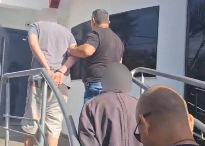 Crian&ccedil;a resgatada de c&aacute;rcere privado