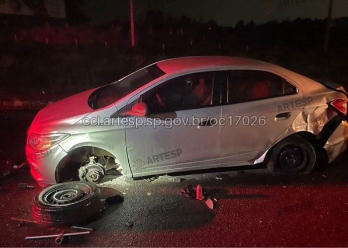 Dois homens morrem atropelados enquanto trocavam pneu na Rodovia Castello Branco, em Itu