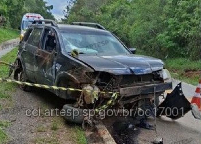 Imagens do carro depois do acidente