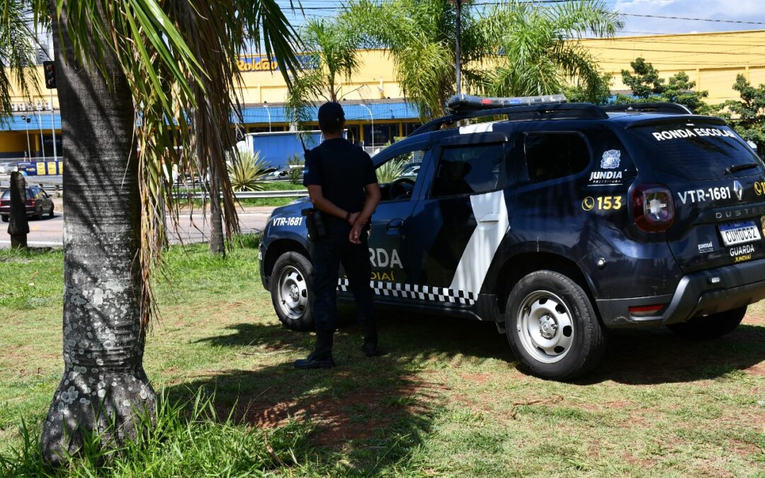 Homem é preso por furtar produtos de lojas e ameaçar guardas municipais em Jundiaí