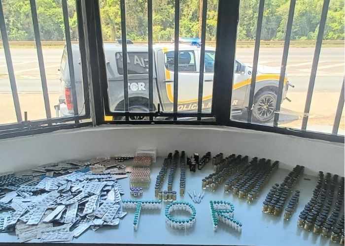 Imagem dos medicamentos apreendidos pela Pol&iacute;cia Militar Rodovi&aacute;ria.