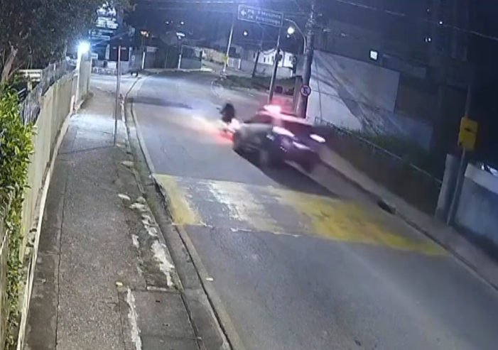 Imagem do acidente entre o motociclista e a GCM.