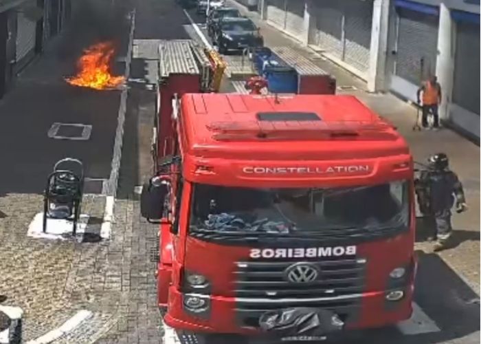 Imagem do inc&ecirc;ndio na lixeira