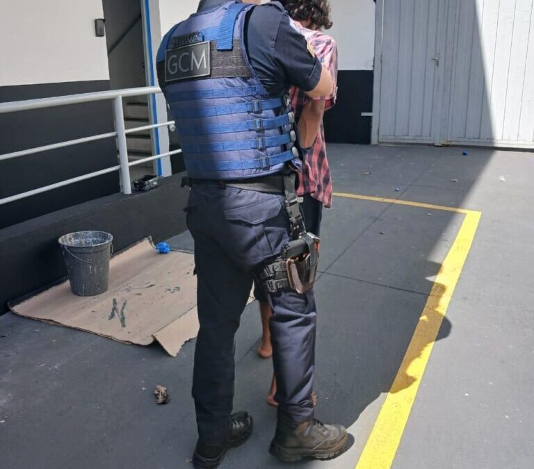 Homem procurado por dívida de pensão alimentícia é preso na Vila Colorau, em Sorocaba