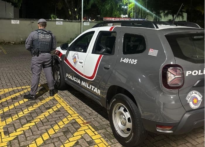 Foragido é preso com documento falso e tenta subornar policiais em Jundiaí
