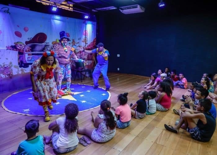Imagem das crian&ccedil;as no CEU das Artes do Vista Alegr