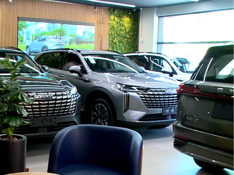 Carros híbridos e elétricos ganham espaço nas ruas de Jundiaí