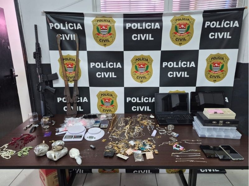 Réplica de fuzil é apreendida durante operação em Várzea Paulista e Campo Limpo Paulista