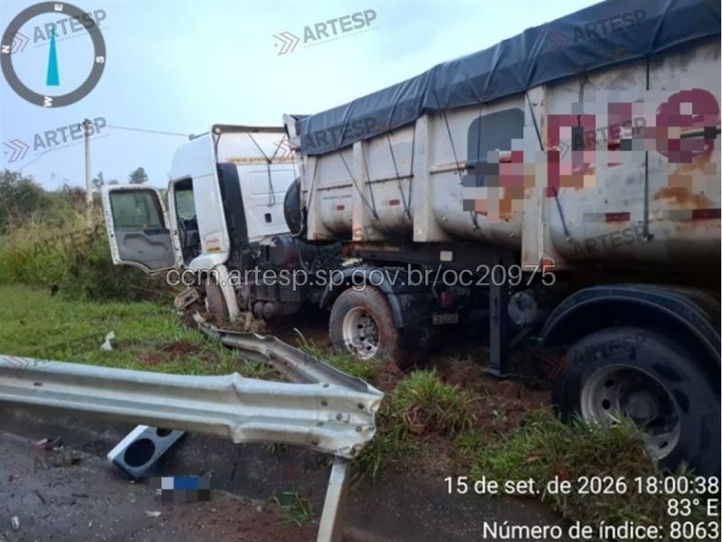 Engavetamento com sete veículos deixa 15 pessoas feridas em Sorocaba