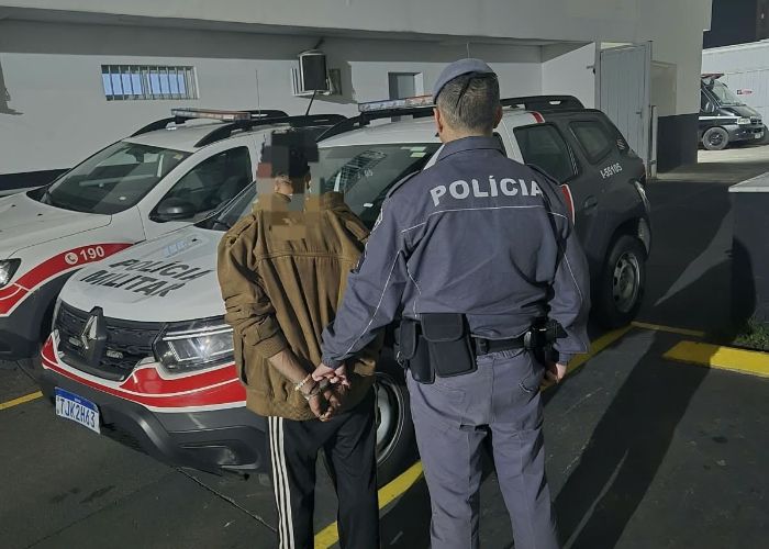 Polícia militar prende procurado no Jardim Zulmira