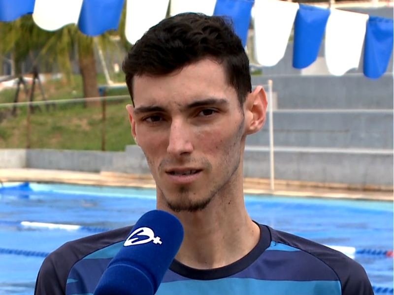 Nadador de Jundiaí luta contra leucemia