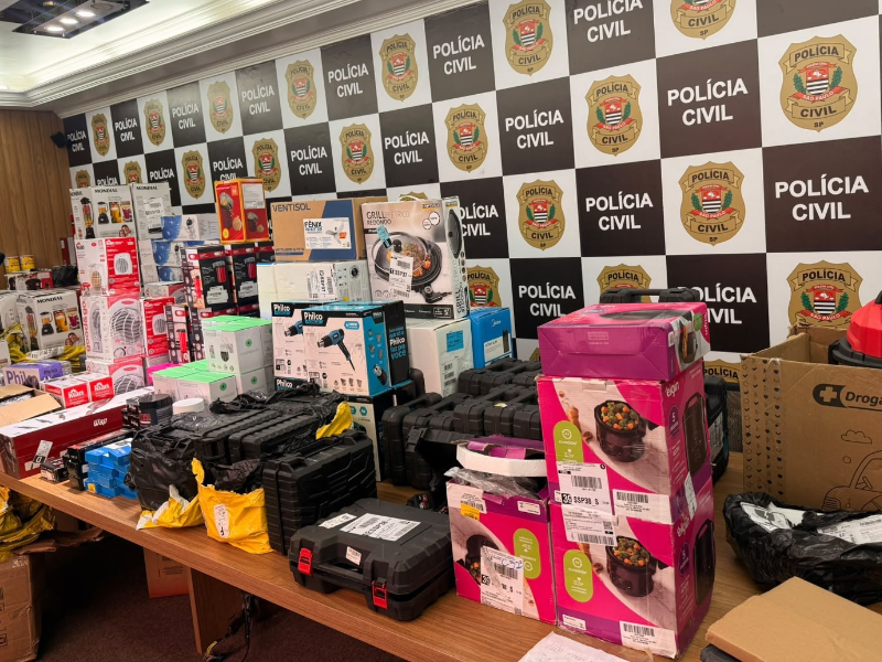 Casal é preso por suspeita de fraudes em compras pela internet em Itapetininga