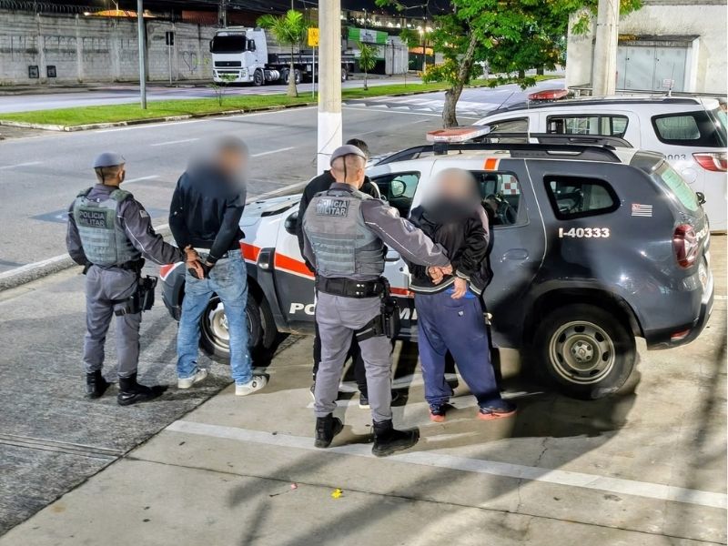 Trio é preso por furtar um estabelecimento comercial em Araçoiaba da Serra