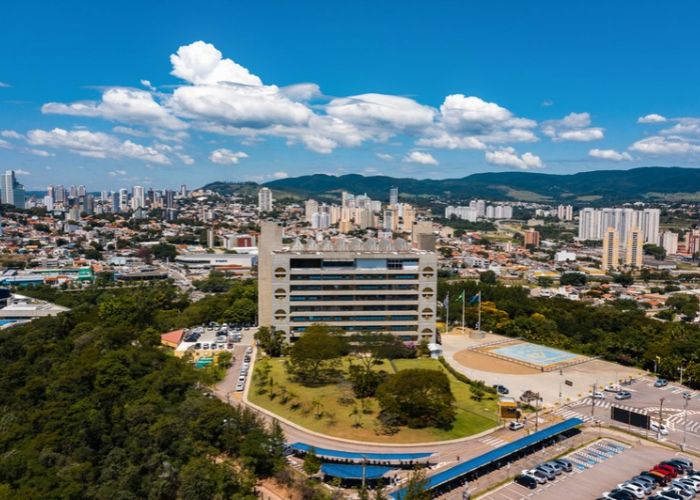 Jundiaí tem 130 vagas em processos seletivos de logística e produção